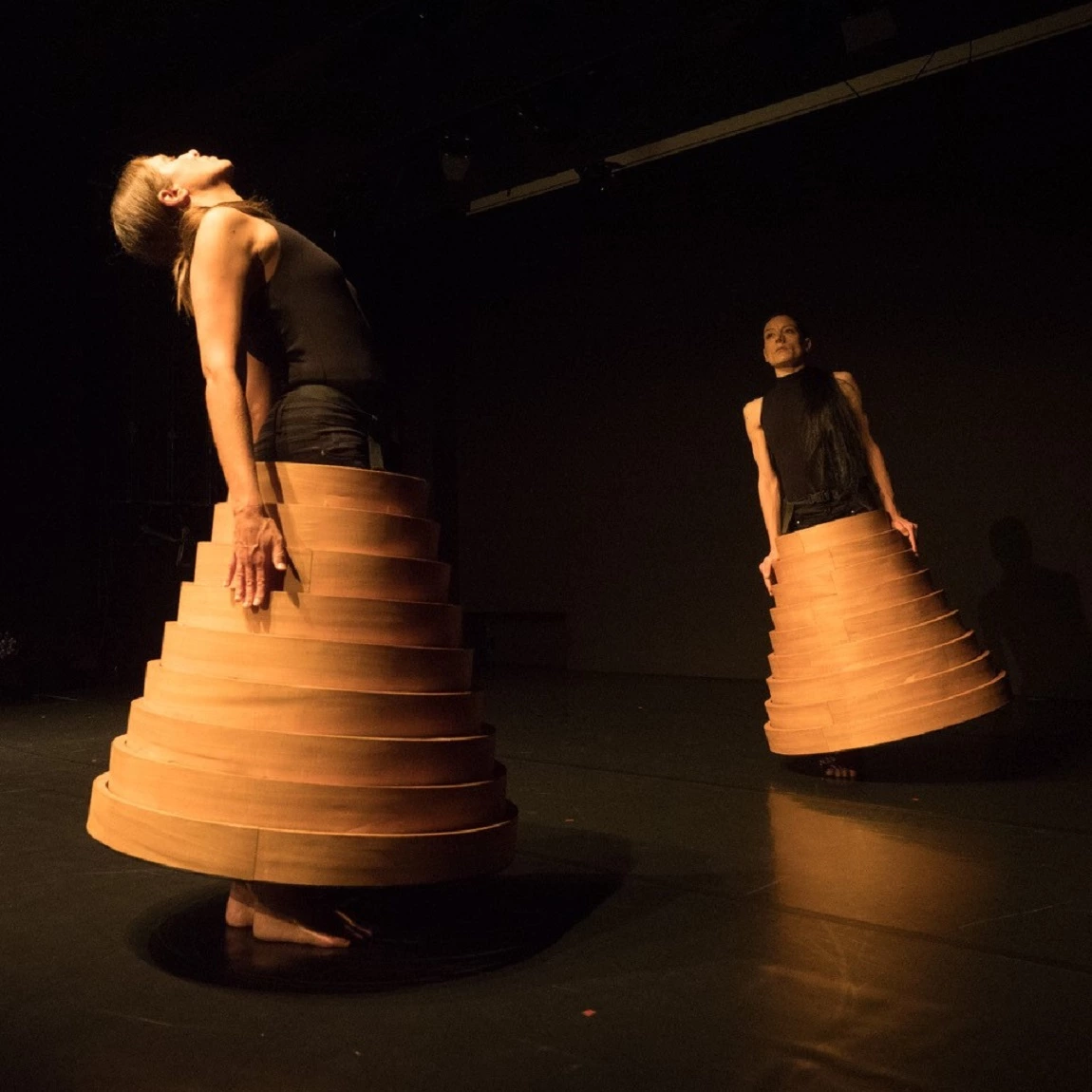 Autour du corps - omaggio al Bauhaus